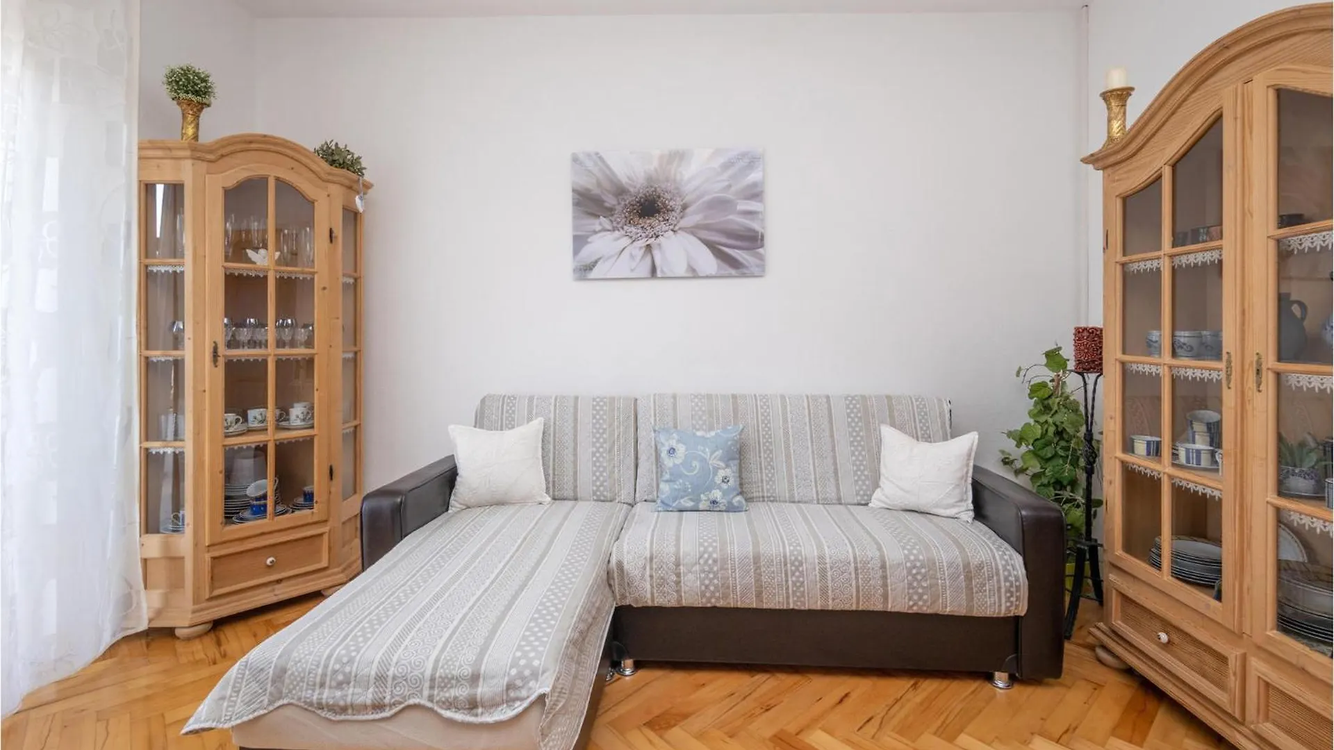 Amazing Apartment In Novi Vinodolski With Wifi
