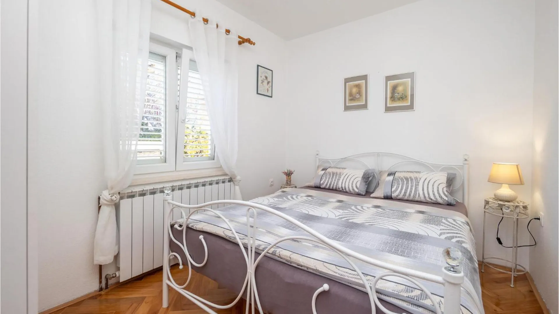 Amazing Apartment In Novi Vinodolski With Wifi