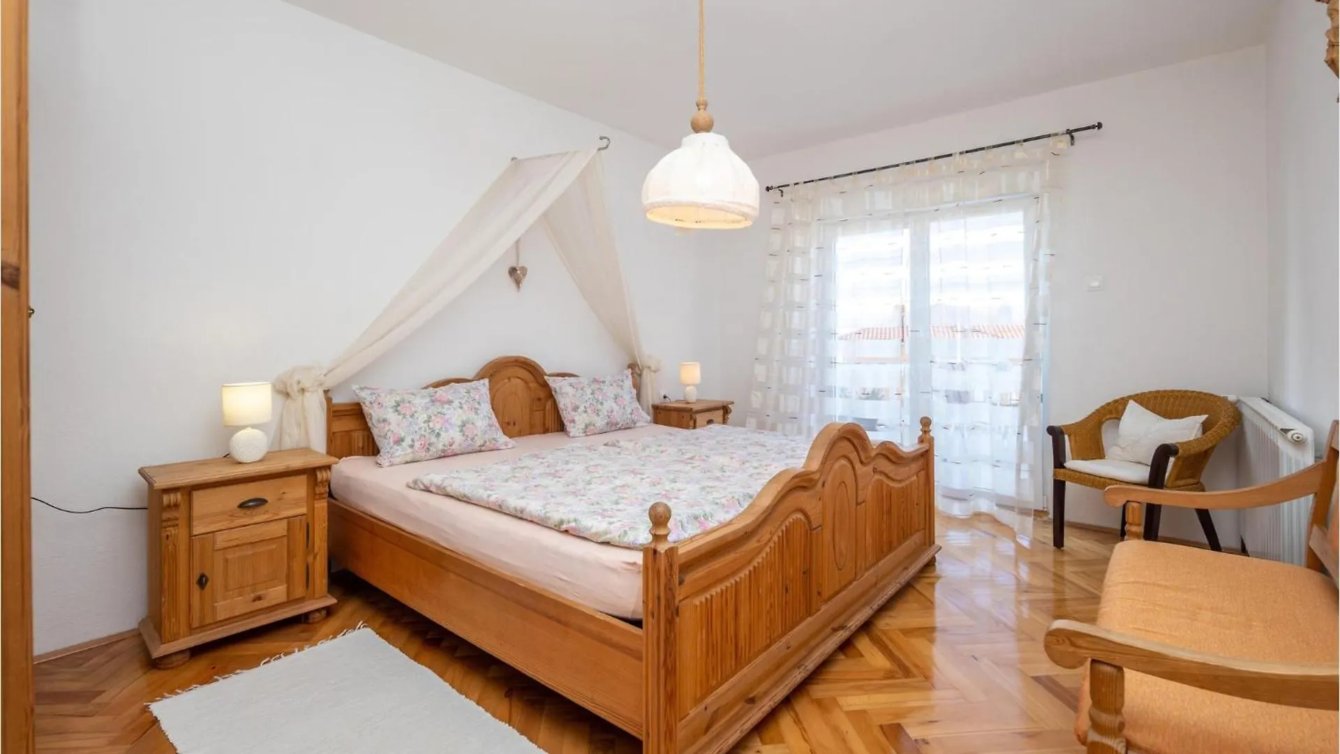 Amazing Apartment In Novi Vinodolski With Wifi クロアチア